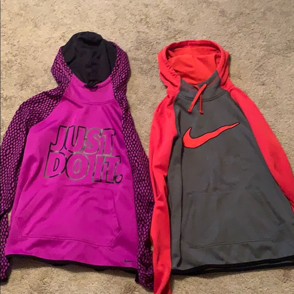 2 For 1 price Nike sweatshirts Women’s size S